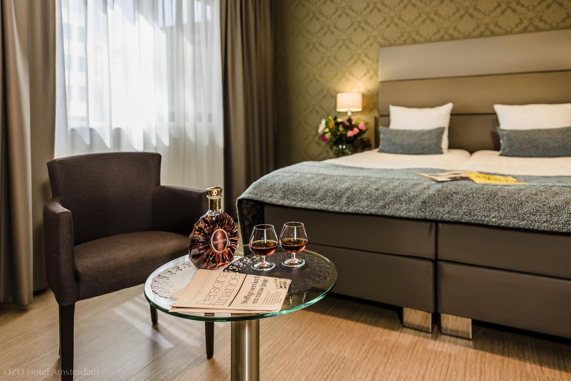 Ozo Hotel Amsterdam Esterno foto